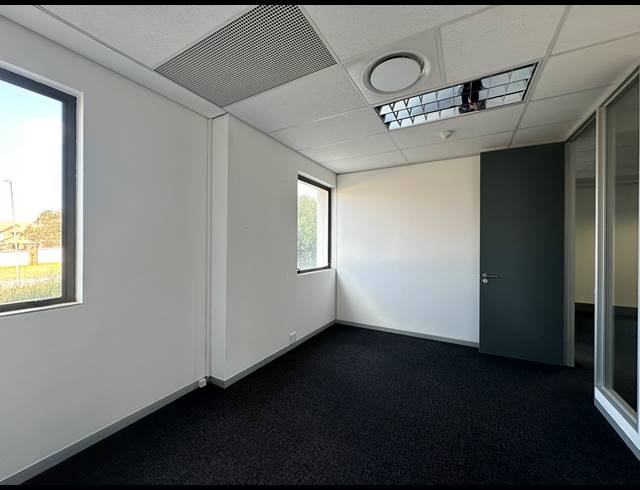 326M² OFFICE TO LET IN ECO PARK ESTATE